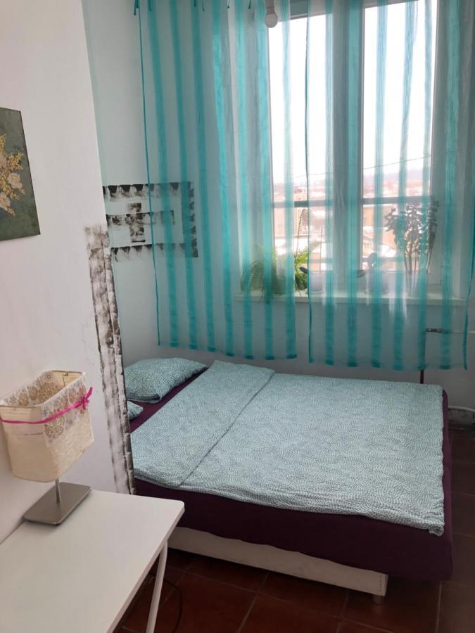 Pokoj 12E Apartment Krakow Bagian luar foto